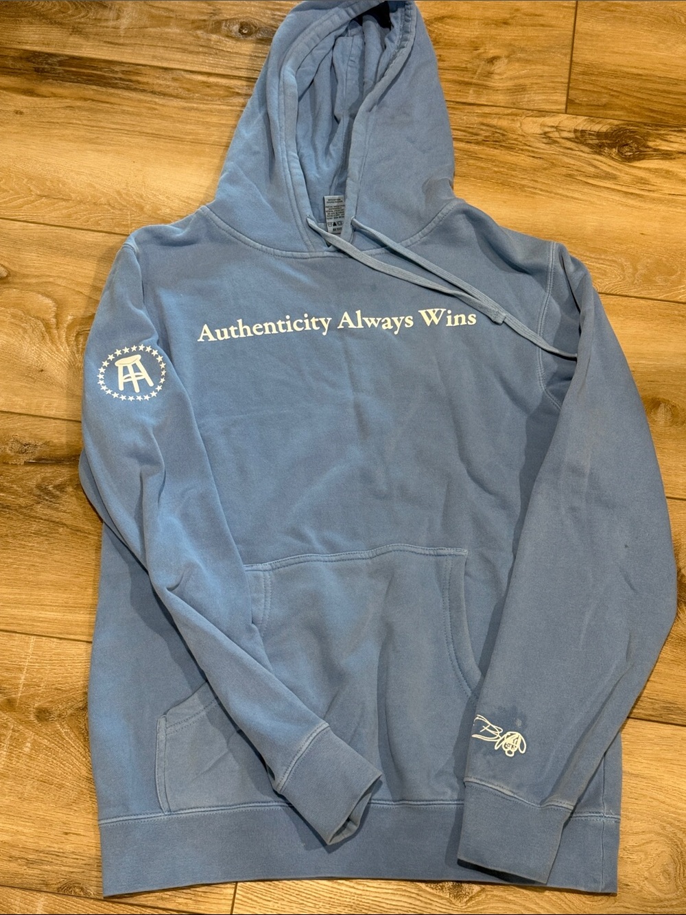 Barstool hoodie - small